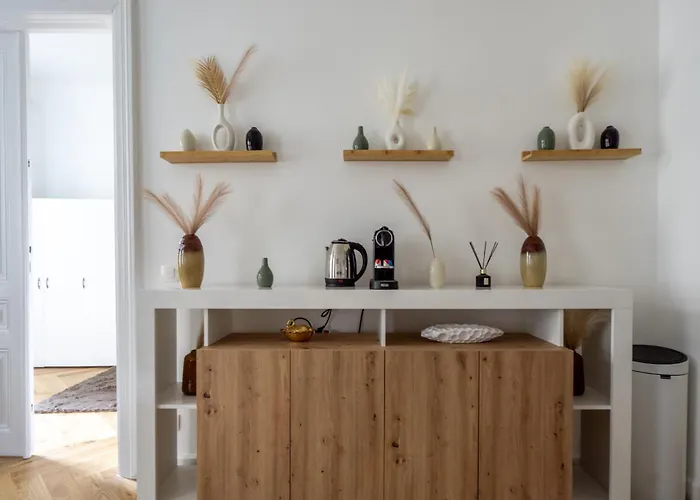 Elegant Heritage With Modern Comfort Appartamento *