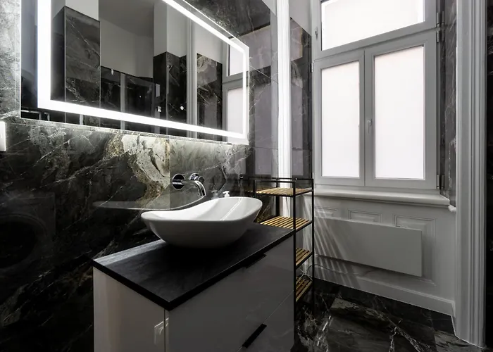 Elegant Heritage With Modern Comfort Appartamento Vienna